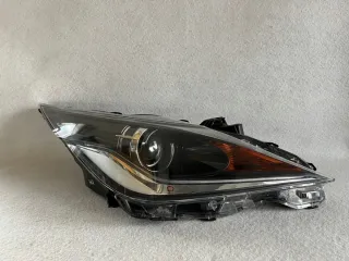 26010344 Фара правая Toyota Aygo 2 Арт e12041337, вид 1