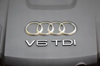 059103925C Декоративная крышка двигателя Audi A4 B9 Арт e12035290, вид 4