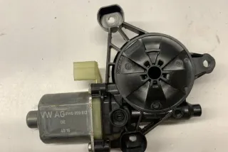 8W0959812 Моторчик стеклоподъемника Audi A4 B9 Арт e12014802, вид 1
