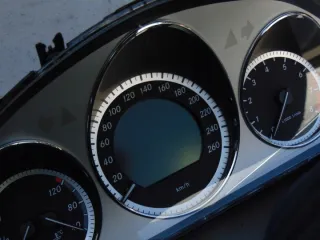 A2049005800 Щиток приборов (приборная панель) Mercedes C W204 Арт e12000833, вид 4