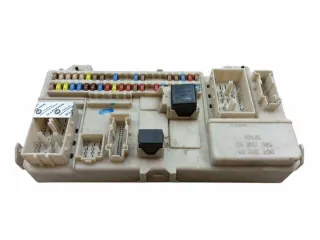 8690720 Блок предохранителей Volvo S40 2 Арт e11997968, вид 4