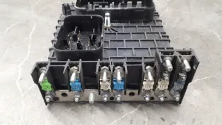 1K0937124K Блок предохранителей Volkswagen Golf 5 Арт e11997674, вид 2