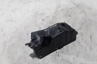 2Q0927165A Блок предохранителей Seat Ibiza 5 Арт e11996997, вид 3