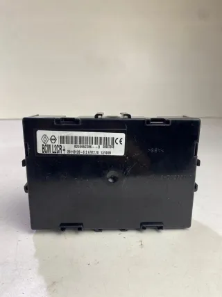 8200652286b 8200652286 Блок предохранителей Renault Clio 3 Арт e11996600, вид 3