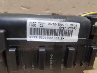 1801493-1 Блок предохранителей Peugeot 308 2 Арт e11996286, вид 5