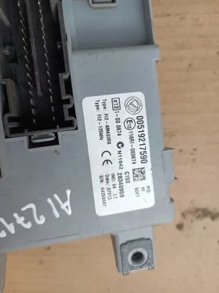 00519217590 Блок предохранителей Opel Combo D Арт e11995799, вид 2
