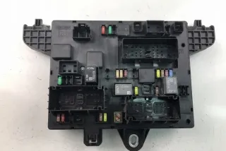 365927271 Блок предохранителей Opel Astra J Арт e11995682, вид 2