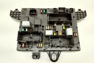365927271 Блок предохранителей Opel Astra L Арт e11995635, вид 1