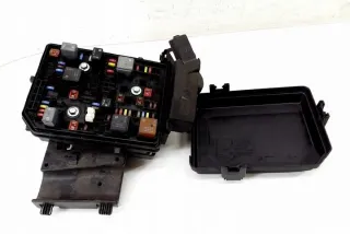 39040853 Блок предохранителей Opel Astra L Арт e11995622, вид 2