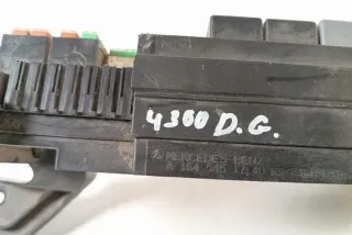 W164 A1645403372 Блок предохранителей Mercedes C W203 Арт e11994050, вид 3