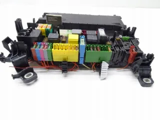 A2465400340 17507657478 Блок предохранителей Mercedes B W246 Арт e11992709, вид 4