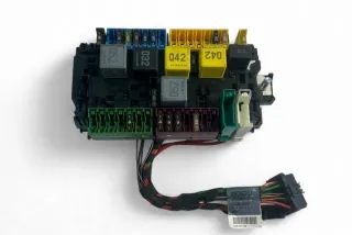 W246, A2469067100 Блок предохранителей Mercedes A W177 Арт e11992629, вид 2