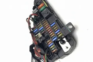 6906588 Блок предохранителей BMW 5 E60/E61 Арт e11990606, вид 4