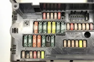 9210861 Блок предохранителей BMW 5 F10/F11/GT F07 Арт e11990570, вид 9