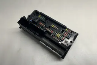 9210861 Блок предохранителей BMW 5 F10/F11/GT F07 Арт e11990569, вид 1