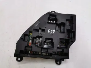 9234423 Блок предохранителей BMW 5 F10/F11/GT F07 Арт e11990487, вид 4