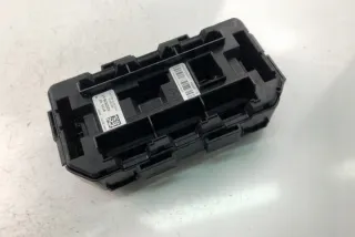9337879 Блок предохранителей BMW 1 F20/F21 Арт e11989940, вид 1