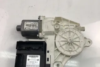 1K0959702M Моторчик стеклоподъемника Volkswagen Golf 5 Арт e11963964, вид 1