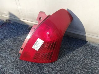 35650-62J00 Фонарь задний правый Suzuki Swift 3 Арт e11957125, вид 1