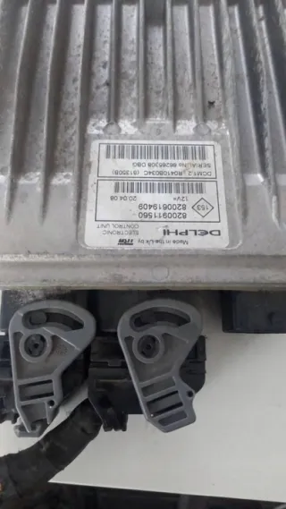 8200911560 Блок управления двигателем Renault Clio 3 Арт e11927294, вид 2
