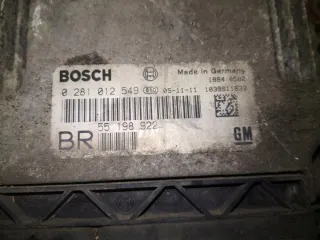 0281012549 55198922 Блок управления двигателем Opel Zafira B Арт e11927132, вид 2
