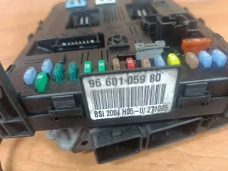 0281011634 9660324180 9660105980 Блок управления двигателем Citroen C4 1 Арт e11925581, вид 4
