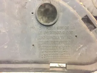 2038850923 Решетка радиатора Mercedes C W203 Арт e11924553, вид 3