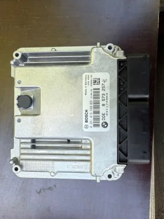 8573257 Блок управления двигателем BMW 1 F20/F21 Арт e11924427, вид 1