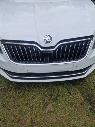 3V0823155 Капот Skoda Superb 3 Арт e11923973, вид 3