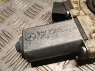 1698204542 Моторчик стеклоподъемника Mercedes A W169 Арт e11911888, вид 4