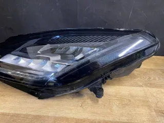 J9C3-13W030-DC Фара левая Jaguar E-PACE Арт e11903162, вид 3