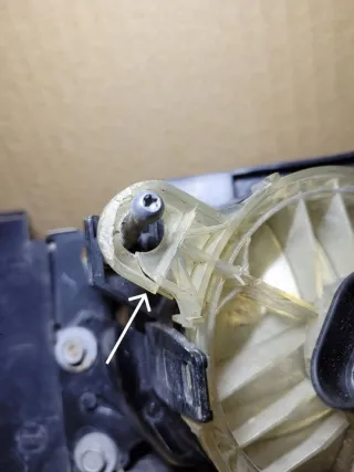 6910792 6160100001 Фара противотуманная правая BMW 3 E90/E91/E92/E93 Арт e11900103, вид 5