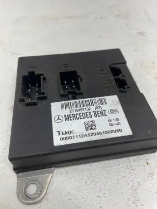 2115452132 Блок предохранителей Mercedes E W211 Арт e11897870, вид 1