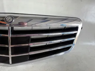 A2128801183 Решетка радиатора Mercedes E C207 Арт e11890793, вид 4