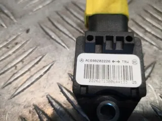 1698202226 Датчик удара Mercedes A W169 Арт e11883050, вид 3