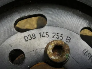 1J0422154A 038145255B Насос гидроусилителя руля Volkswagen Golf 4 Арт e11864781, вид 5