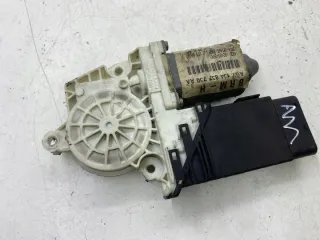 1J4837730AA Моторчик стеклоподъемника Volkswagen Golf 4 Арт e11862678, вид 5