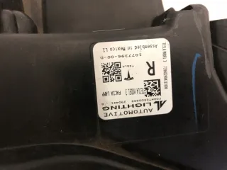 1077396-00-D Фара противотуманная правая Tesla model 3 Арт e11856577, вид 5