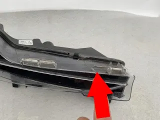1077396-00-D Фара противотуманная правая Tesla model 3 Арт e11856576, вид 4
