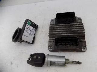 12214870 Блок управления двигателем Opel Astra G Арт e11851166, вид 1