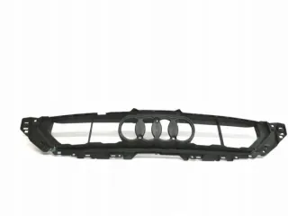 8V5853949B Решетка радиатора Audi A3 8V Арт e11846631, вид 1