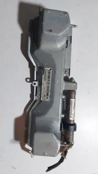 2011-2014 306026999-AR Подушка безопасности Mercedes C W204 Арт e11822595, вид 2
