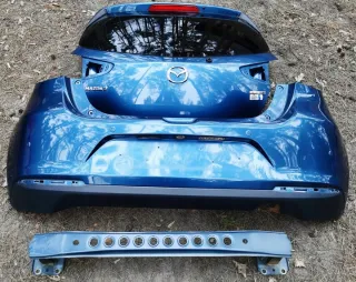 Крышка багажника (дверь 3-5) Mazda 2 DE Арт e11806771, вид 1