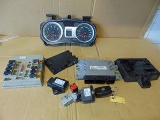 S180042156A,237101505R,8201060291A,902663A,0265005259,21673884-72,2167388472,280246043R Блок управления двигателем Renault Clio 3 Арт e11803565, вид 1