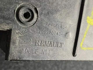 8200290143 Передняя панель крепления облицовки (телевизор) Renault Clio 3 Арт e11802391, вид 8
