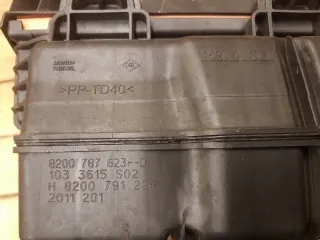 8200787623D Корпус воздушного фильтра Renault Laguna 3 Арт e11799530, вид 4
