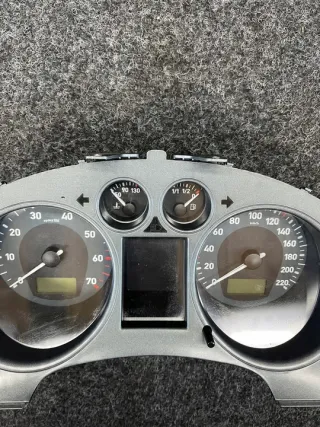 110080104039A Щиток приборов (приборная панель) Seat Ibiza 3 Арт e11796102, вид 4