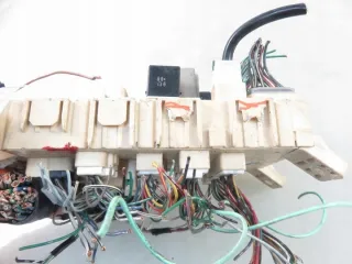 8198050030 Блок предохранителей Toyota Yaris 1 Арт e11780618, вид 6