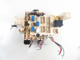 3677062JB0 Блок предохранителей Suzuki Swift 3 Арт e11780555, вид 9