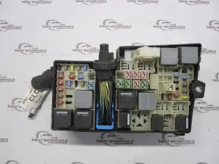 AV6T-14A067-AB Блок предохранителей Ford Focus 3 Арт e11779212, вид 1